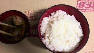 3年経ったサバ味噌を食う