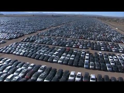 VW schickt tausende Autos in die Wüste