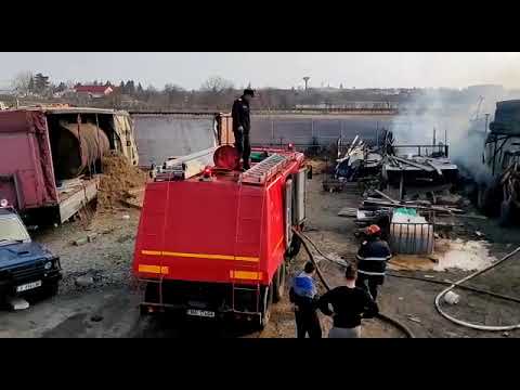 Incendiu la o fermă de animale din Mizil