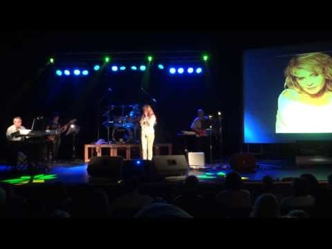 Iveta Bartošová ♥ Soutěska ~ Svitavy 25.11. 2013 ~ Živě ~ HD