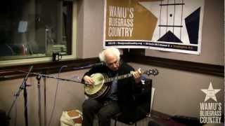 Stephen Wade - Old Joe Clark [Live at WAMU's Bluegrass Country]