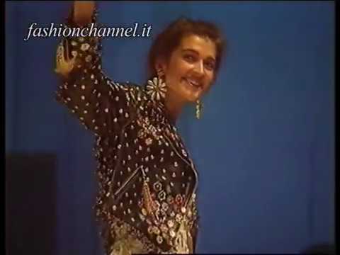 "Moschino" Spring Summer 1991 Milan 3 of 3 pret a porter woman by FashionChannel