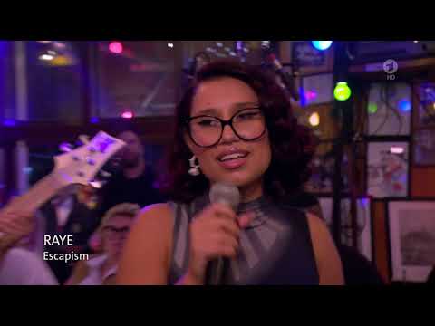 RAYE -  "Escapism" live at "Inas Nacht"