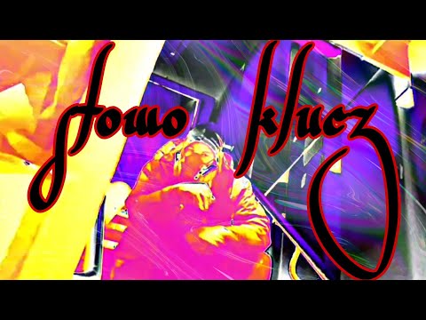 młody płaski  - slowo klucz