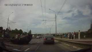 preview picture of video 'Калуга авария правый берег 19 мая 2013'