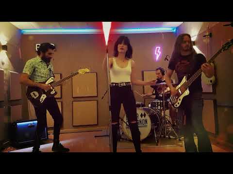 LOLITA CROMAÑÓN. Cover "Al Amanecer", Los Fresones Rebeldes- Local de ensayo