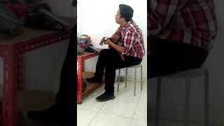 Download lagu Luar Biasa !!  Petikan Gitar Orang Ini Bikin Merinding mp3