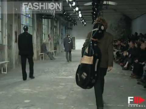 "Issey Miyake" Autumn Winter 2003 2004 Milan 3 of 4 Menswear by FashionChannel