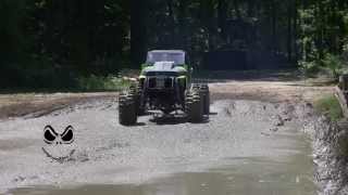 preview picture of video 'Racin Jason's New Ride at Michigan Mud Bog'