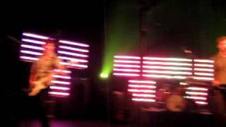 Cut Copy - Strangers In The Wind