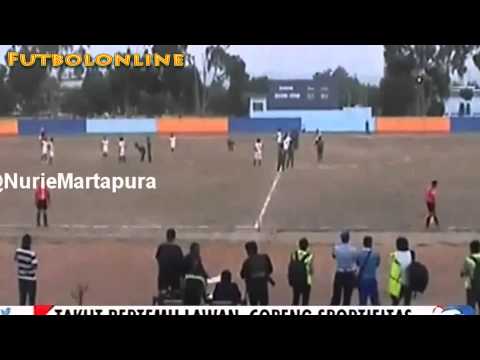 Dos equipos de Indonesia se marcan cinco goles en propia por miedo a la mafia