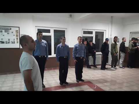 Torun torun, hor görme dedeni. Zor kazandı kıdemi. Çok seyretti gideni. Şimdi sen seyret dedeni. Şaf