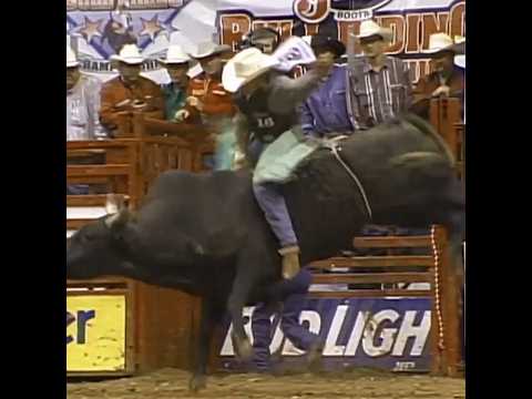 🇺🇲 Brian Herman vs Dr. X - 99 PBR Houston (93 pts) #shorts #cowboys #rodeo  #viralvideo #agro