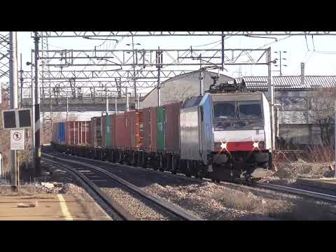 incroci importanti.. E483 307 akiem con TC + ICN Siracusa - Milano Centrale