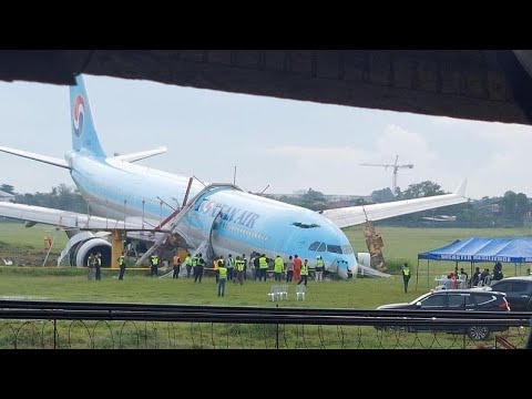 KOREAN AIR LINES AIRBUS A330 OVERRUN RUNWAYon landing at Mactan-Cebu Airport Philippines