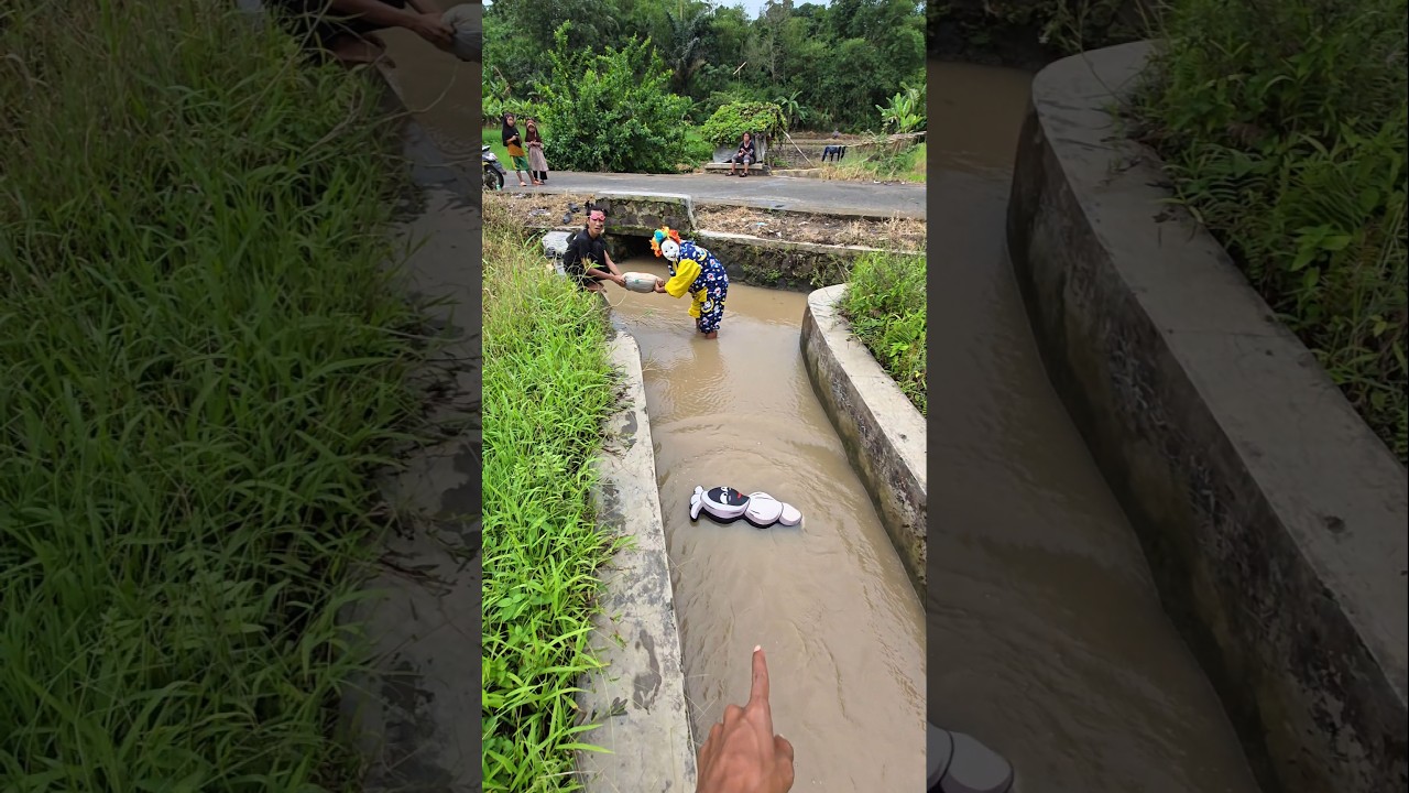 badut otong lihat itu apa #trendingshorts