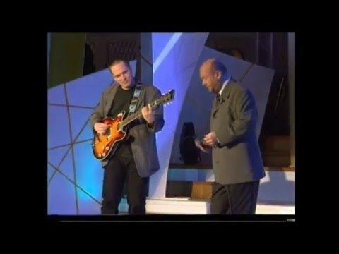 Andrej Šeban, Martin Tešovič, Eva Siracká preberajú Krištáľové krídlo