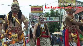 preview picture of video 'Banyumas Extravaganza (1/3) - Sunday 19 April 2015'