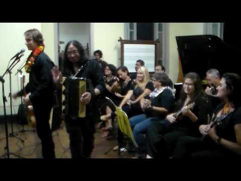 Orquestra de Ukuleles da UFRJ no música sem fronteiras do CMN