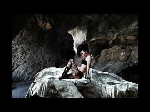 Dawncall - Run (Feat cluda)