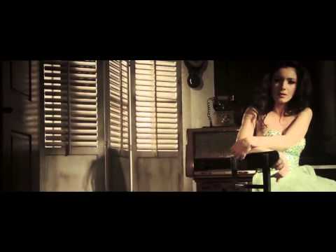 Olgera Lleshaj  - Ne zemer te mbaj ( Official Music Video)