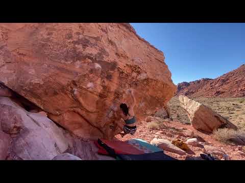 Spitting Venom | v8/9 Kraft Boulders, Las Vegas, Nevada