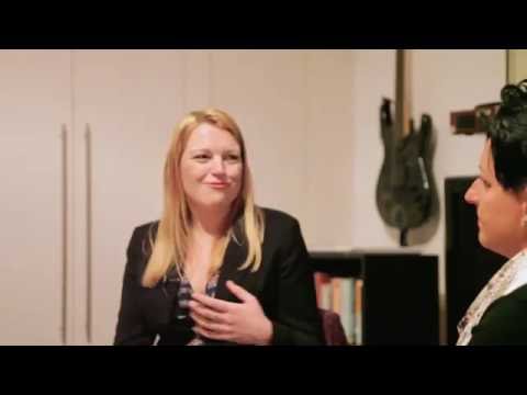 Episode 6: Interview with actress Helen Oakleigh