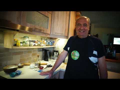 TRADITIONAL GREEK PITTA BREAD