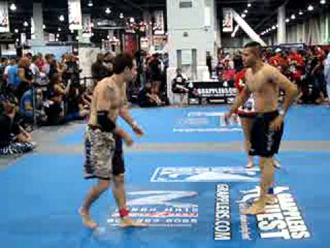 JONATHAN CHAVEZ GRAPPLERS QUEST MR. OLYMPIA, 09/25/2010 LAS VEGAS