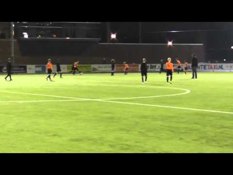 17 dec 2014 VV De Meern D3 - VV De Meern D2 vriendsch 2-3 Doelpunt Angelo, assist Musie (1-2)