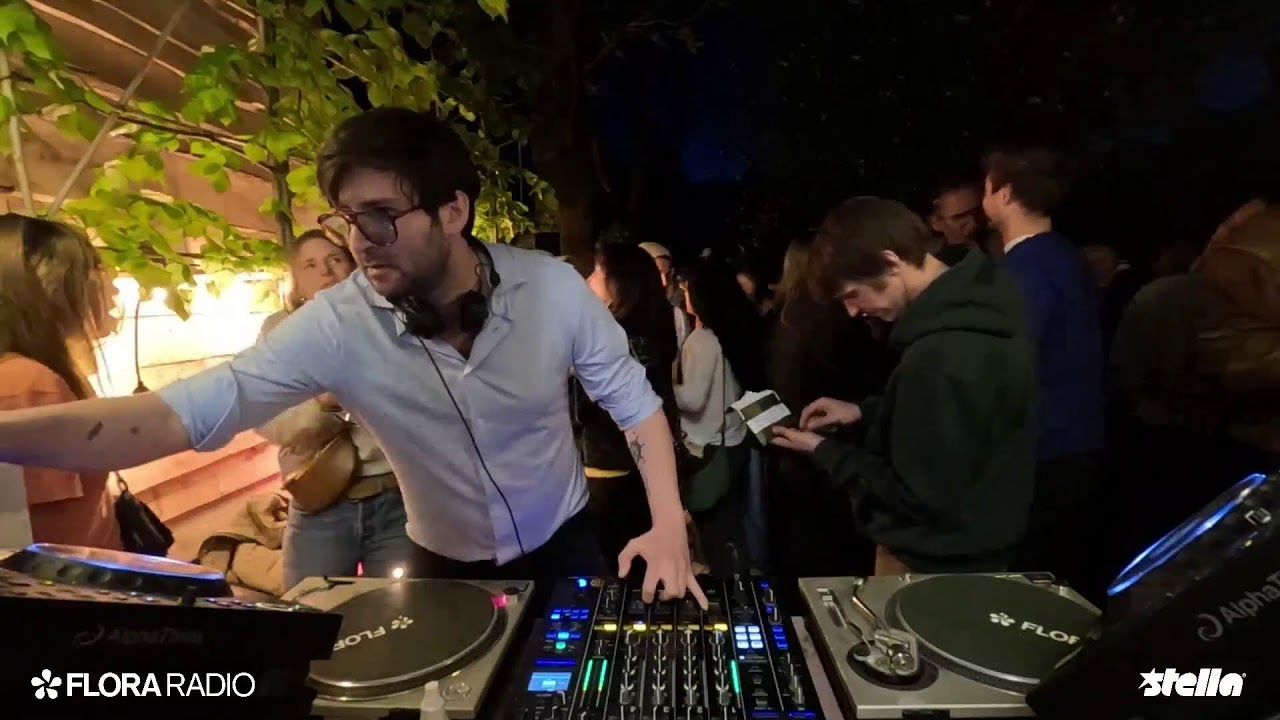 DJ PISCINE - FLORA RADIO @STELLA