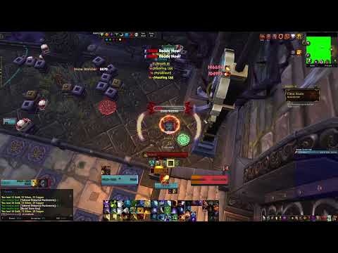 In the Hall of the Thunder King golden chest bug