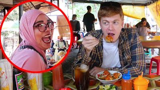 Download lagu Pura-Pura BEGO Gak Bisa Bhs Jawa, Bule Ini Bikin Semua SHOCK Pas Ngomong! mp3 Download lagu Pura-Pura BEGO Gak Bisa Bhs Jawa, Bule Ini Bikin Semua SHOCK Pas Ngomong! mp3