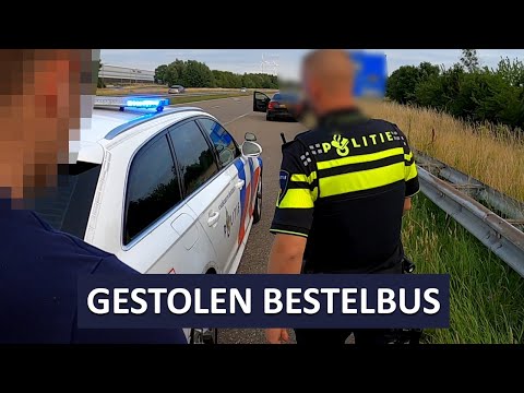 Politie | Bestuurder rijdt in een gestolen bestelbus | Infra