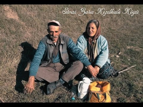 Sivas Zara Kızılkale Köyü.. Halaylar...