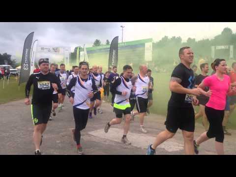 X-runner water wipeout 2015 - last wave starting.