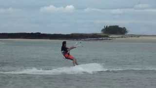 preview picture of video 'Kitesurfing - Tacking upwind'