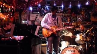 Fred Kron - "Steppin In It" solo - 12/31/14 The Baked Potato - Studio City, CA