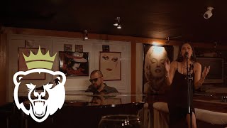 ILUMINATIK (BUFFON) + YAZ TARELO //  UN MOMENTO ( PACO ) // VIDEO OFIC