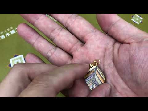 寄木ピアスＡ　E0174