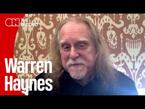 Warren Haynes Reveals Unexpected Reason He Switched From Strat to Les