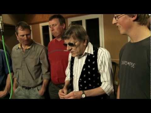 Filmausschnitt 2  DIE WIESENBERGER