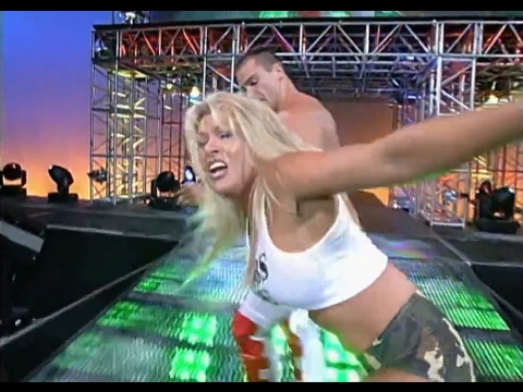 (720pHD): WCW Nitro 08/28/00 - The Wall (w/Major Gunns & M.I.A) vs. Lance Storm (w/Team Canada)