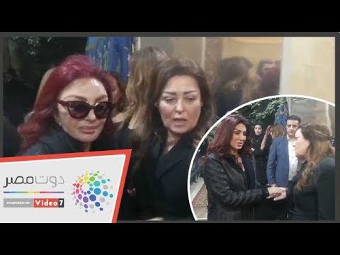 سمير صبرى ونبيلة عبيد وإلهام شاهين فى عزاء والد الفنانة نهال عنبر