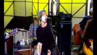 The Coral - Pass It On (Top Of The Pops 25-07-2003).avi