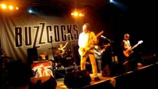 BuZZcocks Get on our own. Swindon Mecca / Lester Sands