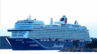 Mein Schiff 7 Cruise Ship leaving shipyard for Sea Trials 19.5.2024 | Tui Cruises