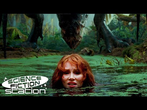 Claire Hides From The Therizinosaurus | Jurassic World: Dominion (2022) | Science Fiction Station