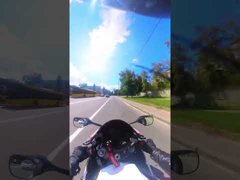 Поліція хотіла догнати літровий спортбайк...