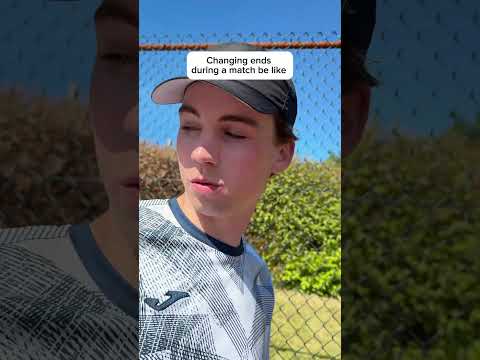 Have you ever bumped into someone at the change of event? 😅 #tennis￼